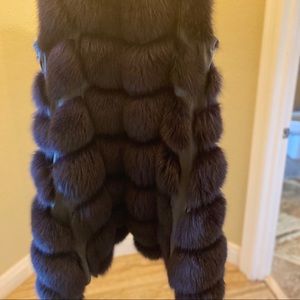 Real fox fur vest!worn 2 times!great condition!